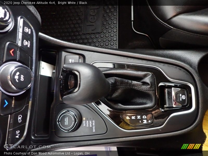 Bright White / Black 2020 Jeep Cherokee Altitude 4x4