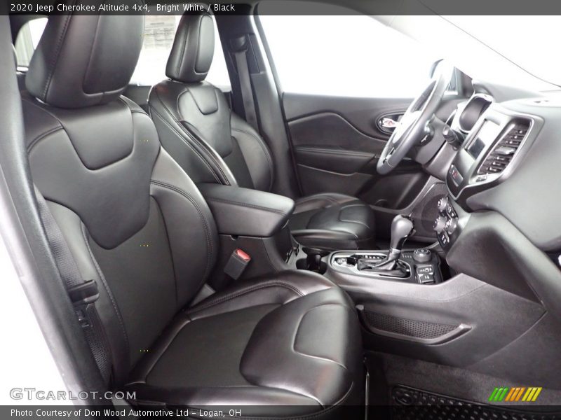 Bright White / Black 2020 Jeep Cherokee Altitude 4x4