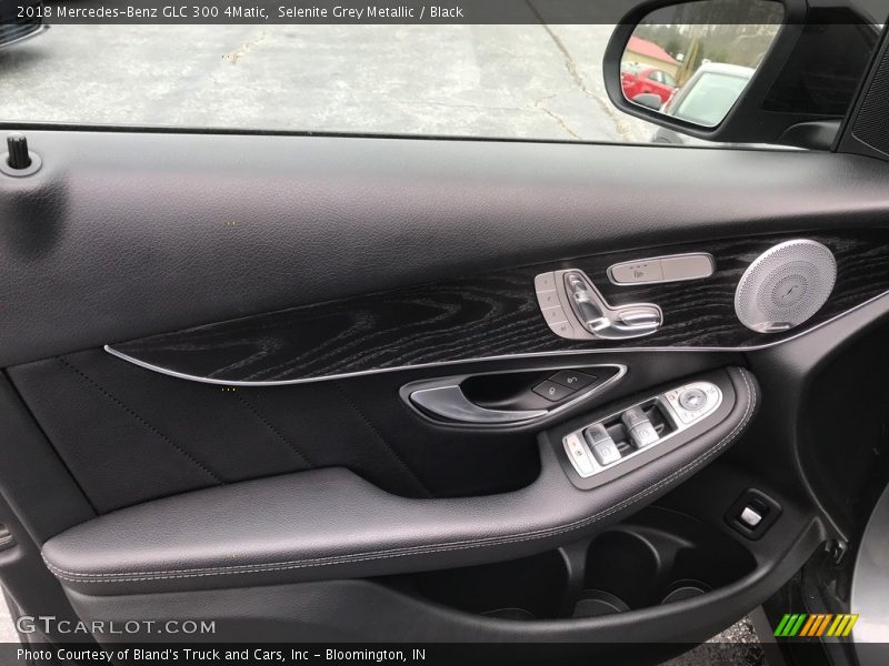 Selenite Grey Metallic / Black 2018 Mercedes-Benz GLC 300 4Matic