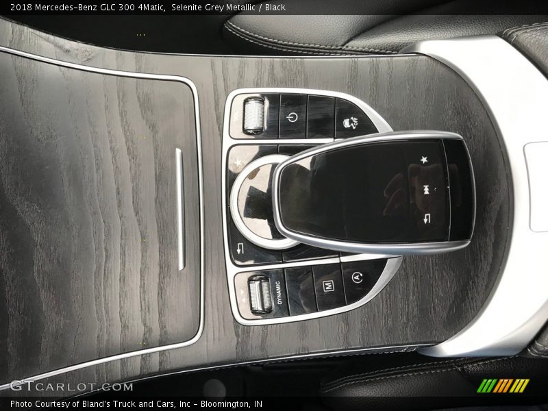 Selenite Grey Metallic / Black 2018 Mercedes-Benz GLC 300 4Matic