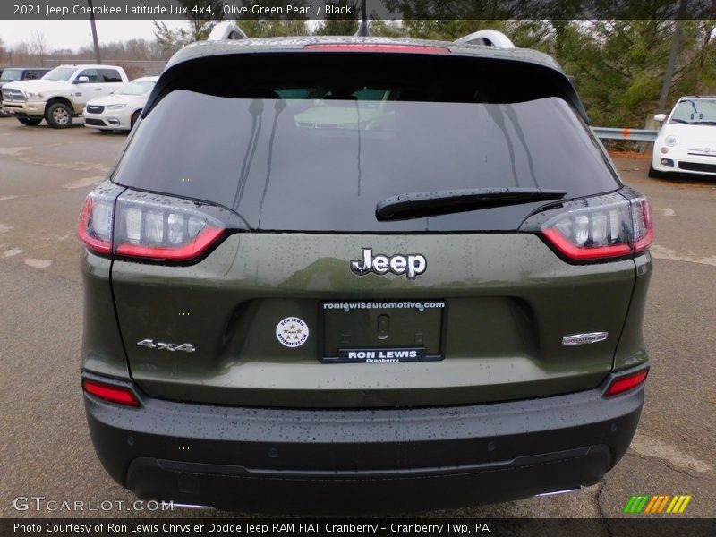 Olive Green Pearl / Black 2021 Jeep Cherokee Latitude Lux 4x4