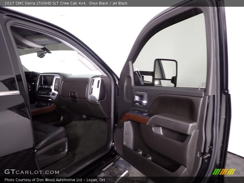 Onyx Black / Jet Black 2017 GMC Sierra 2500HD SLT Crew Cab 4x4