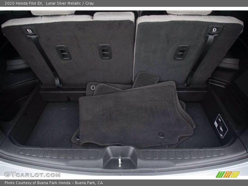 Lunar Silver Metallic / Gray 2020 Honda Pilot EX