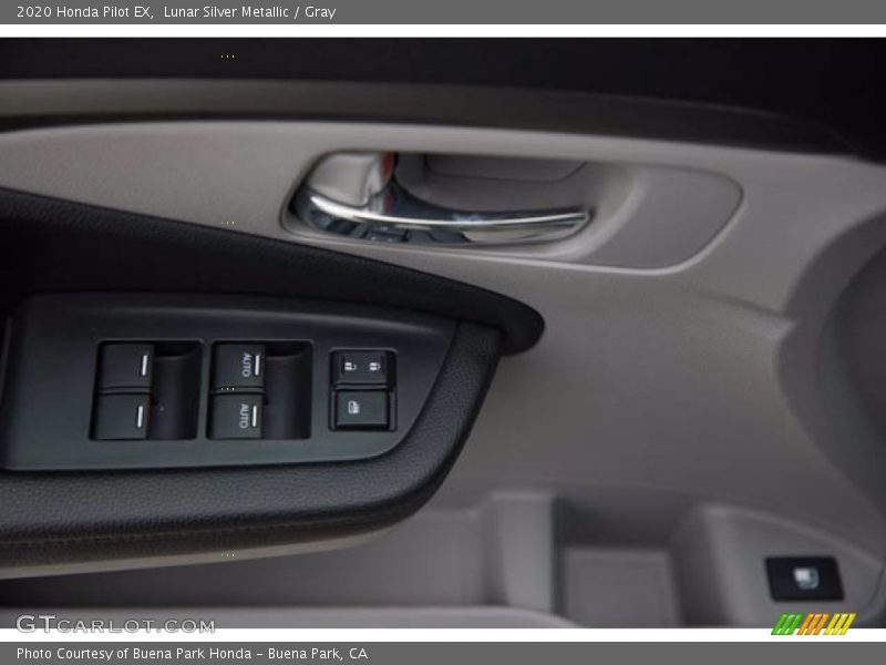 Lunar Silver Metallic / Gray 2020 Honda Pilot EX