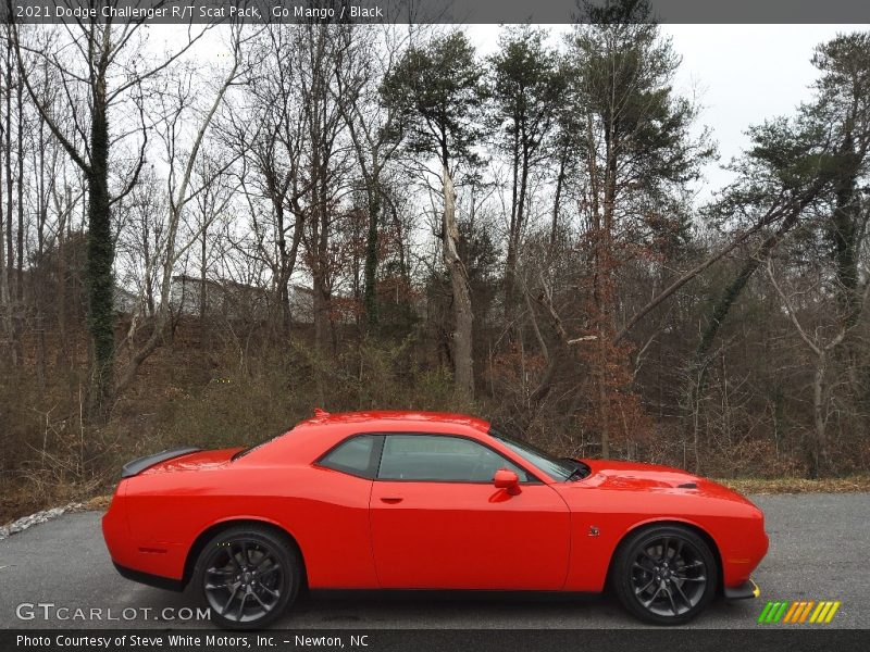 Go Mango / Black 2021 Dodge Challenger R/T Scat Pack