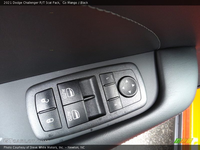Go Mango / Black 2021 Dodge Challenger R/T Scat Pack
