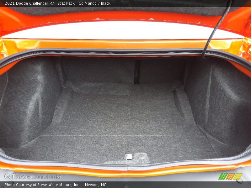 Go Mango / Black 2021 Dodge Challenger R/T Scat Pack