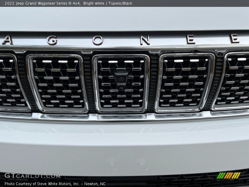 Bright white / Tupelo/Black 2022 Jeep Grand Wagoneer Series III 4x4