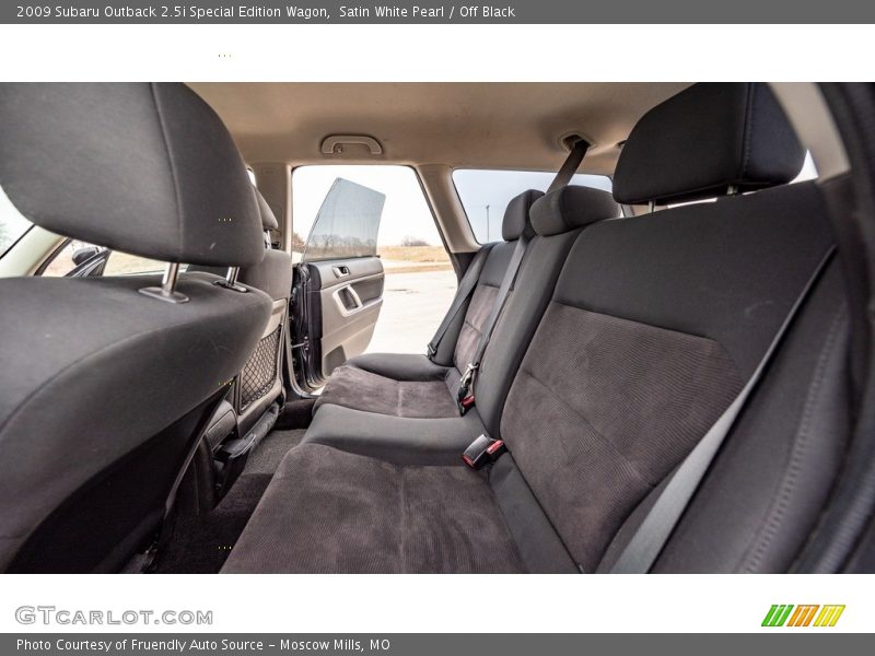 Satin White Pearl / Off Black 2009 Subaru Outback 2.5i Special Edition Wagon