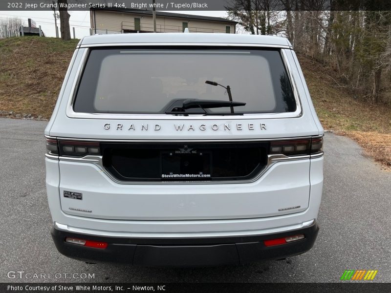 Bright white / Tupelo/Black 2022 Jeep Grand Wagoneer Series III 4x4