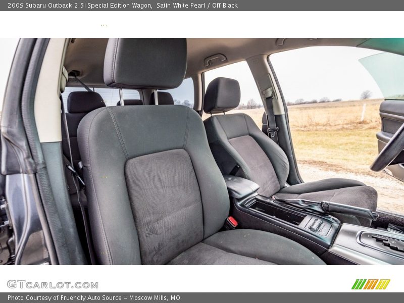 Satin White Pearl / Off Black 2009 Subaru Outback 2.5i Special Edition Wagon
