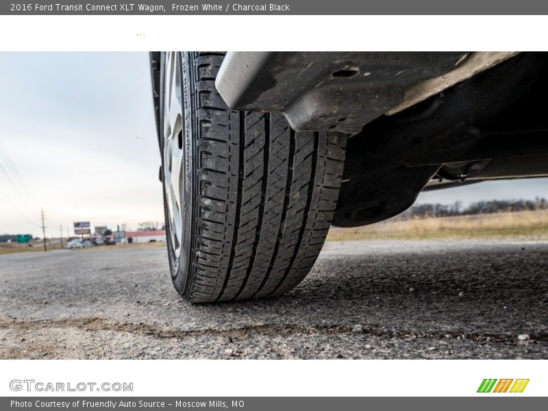 Frozen White / Charcoal Black 2016 Ford Transit Connect XLT Wagon