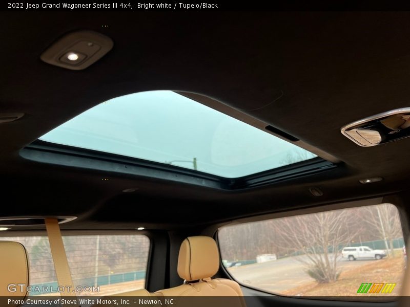 Bright white / Tupelo/Black 2022 Jeep Grand Wagoneer Series III 4x4