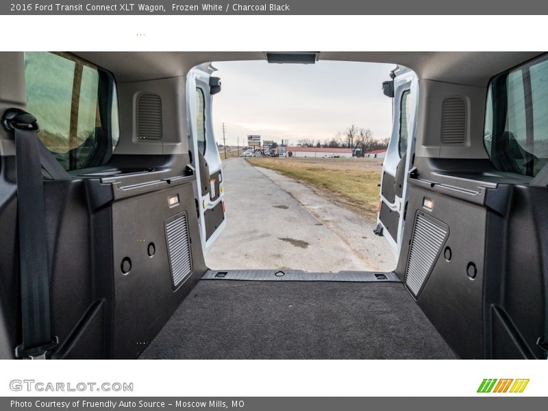 Frozen White / Charcoal Black 2016 Ford Transit Connect XLT Wagon