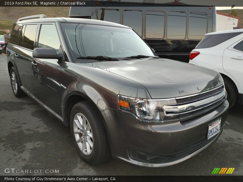 Magnetic / Charcoal Black 2019 Ford Flex SE