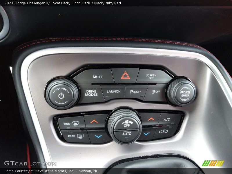 Controls of 2021 Challenger R/T Scat Pack