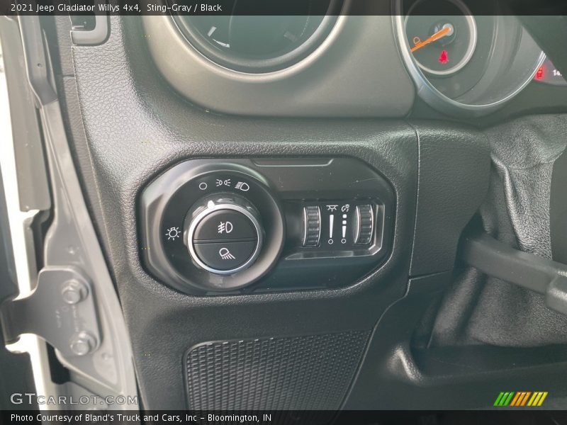 Sting-Gray / Black 2021 Jeep Gladiator Willys 4x4