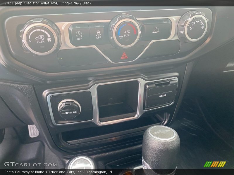 Sting-Gray / Black 2021 Jeep Gladiator Willys 4x4