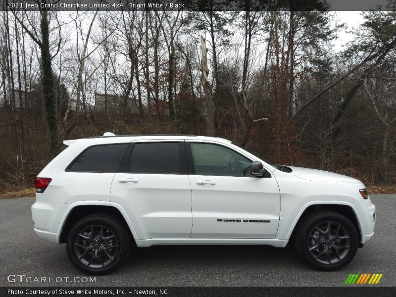 Bright White / Black 2021 Jeep Grand Cherokee Limited 4x4