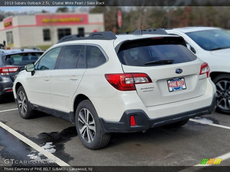 Crystal White Pearl / Slate Black 2019 Subaru Outback 2.5i