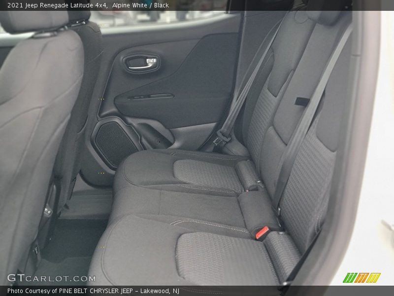 Alpine White / Black 2021 Jeep Renegade Latitude 4x4
