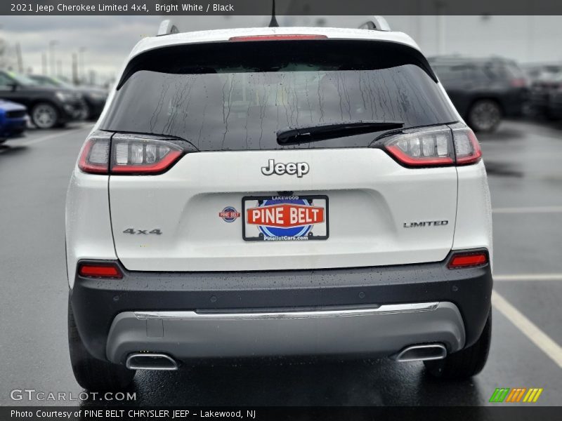 Bright White / Black 2021 Jeep Cherokee Limited 4x4