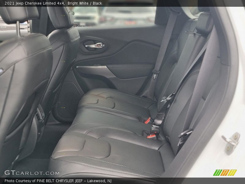 Bright White / Black 2021 Jeep Cherokee Limited 4x4