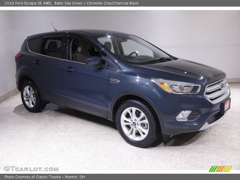 Baltic Sea Green / Chromite Gray/Charcoal Black 2019 Ford Escape SE 4WD