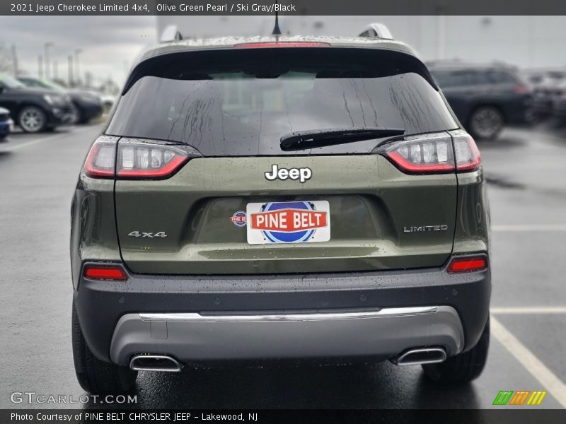 Olive Green Pearl / Ski Gray/Black 2021 Jeep Cherokee Limited 4x4