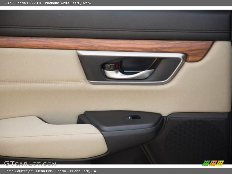 Platinum White Pearl / Ivory 2022 Honda CR-V EX