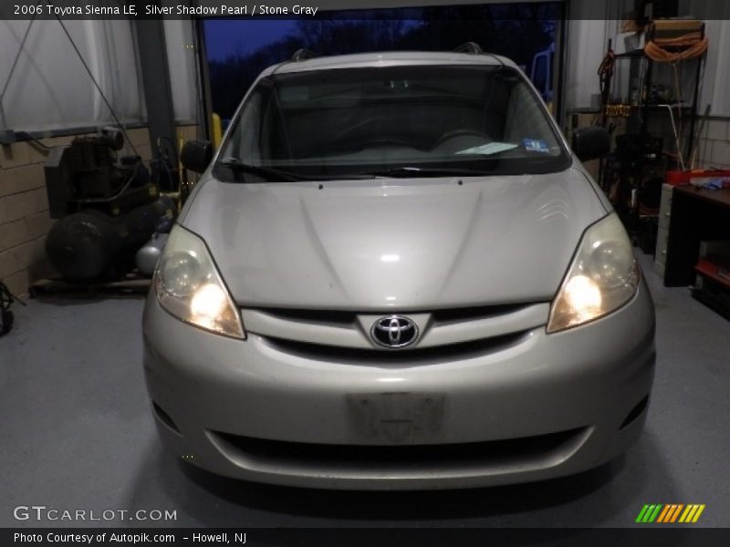 Silver Shadow Pearl / Stone Gray 2006 Toyota Sienna LE