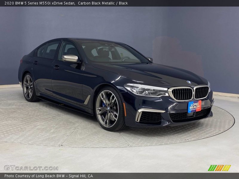 Front 3/4 View of 2020 5 Series M550i xDrive Sedan