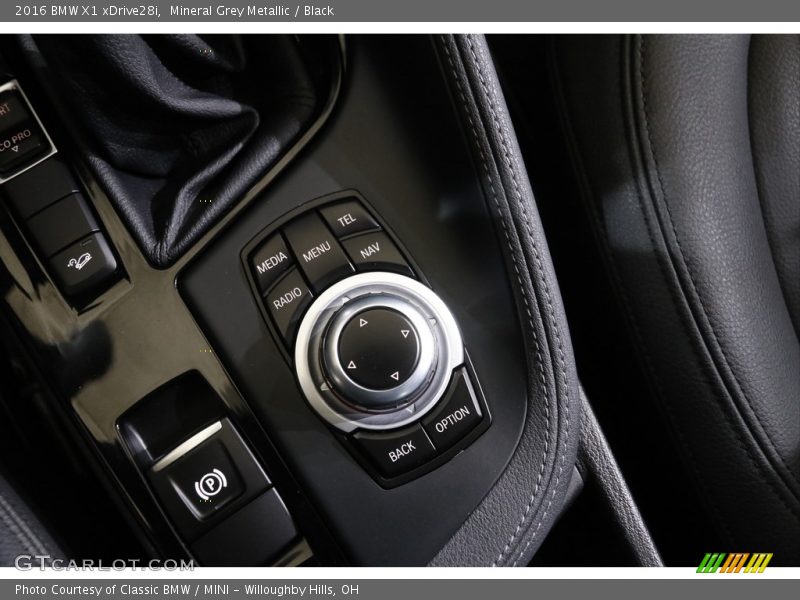 Mineral Grey Metallic / Black 2016 BMW X1 xDrive28i