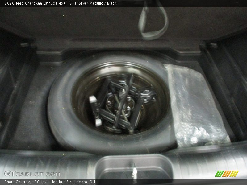 Billet Silver Metallic / Black 2020 Jeep Cherokee Latitude 4x4