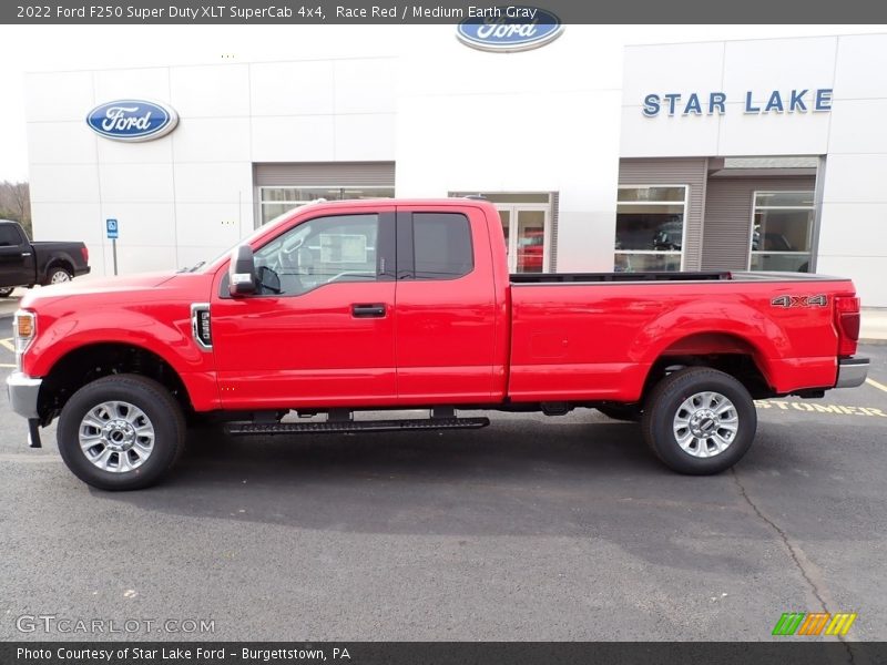Race Red / Medium Earth Gray 2022 Ford F250 Super Duty XLT SuperCab 4x4
