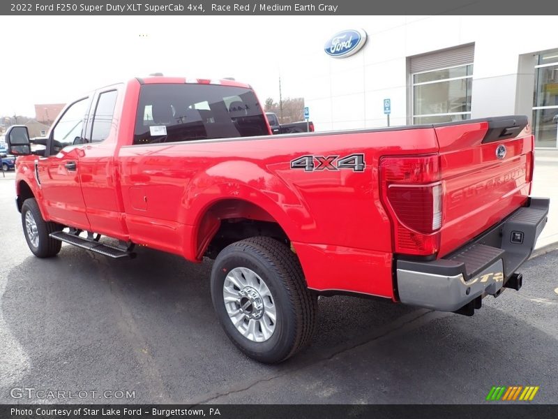 Race Red / Medium Earth Gray 2022 Ford F250 Super Duty XLT SuperCab 4x4