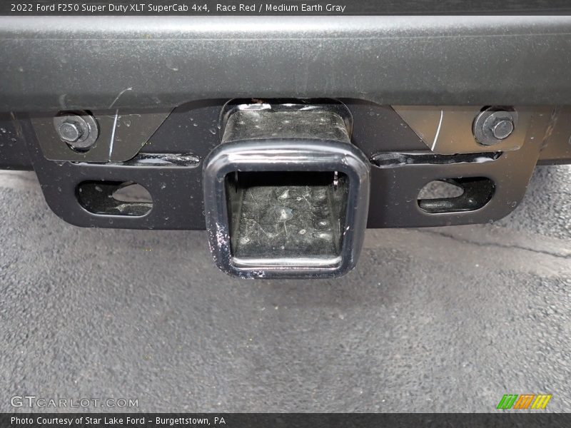 Race Red / Medium Earth Gray 2022 Ford F250 Super Duty XLT SuperCab 4x4