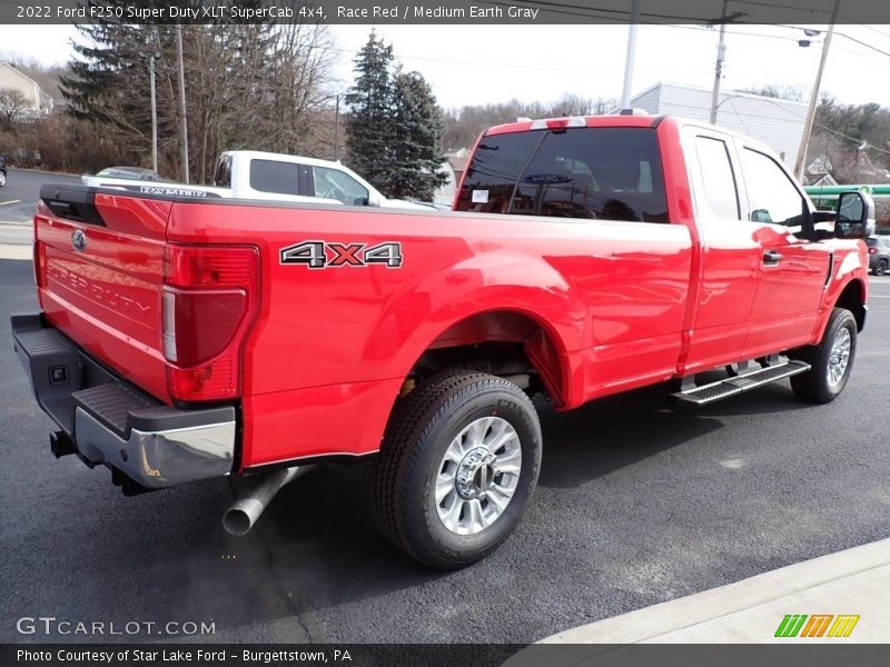 Race Red / Medium Earth Gray 2022 Ford F250 Super Duty XLT SuperCab 4x4