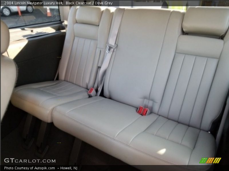 Black Clearcoat / Dove Grey 2004 Lincoln Navigator Luxury 4x4