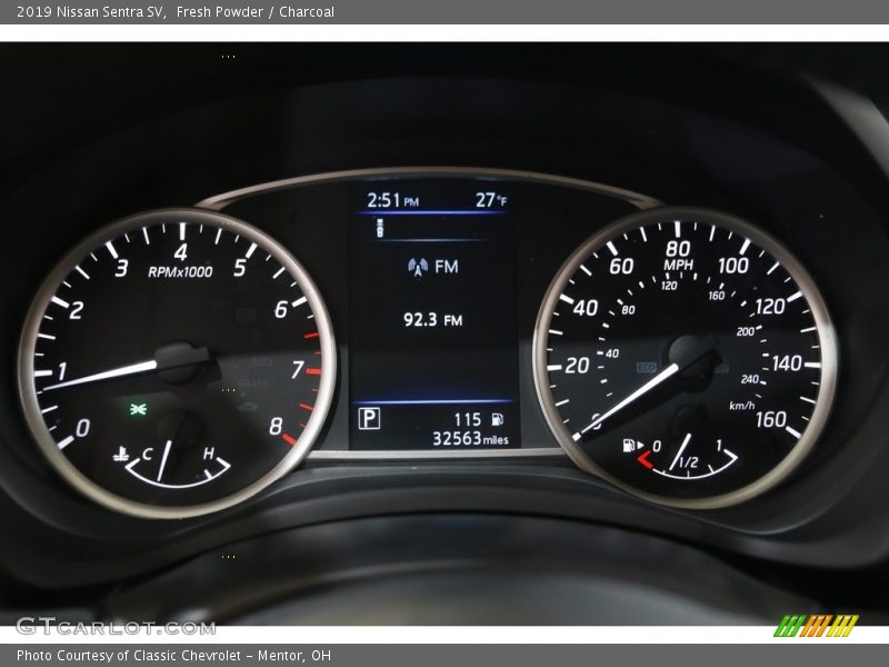 Fresh Powder / Charcoal 2019 Nissan Sentra SV