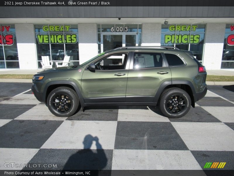 Olive Green Pearl / Black 2021 Jeep Cherokee Traihawk 4x4