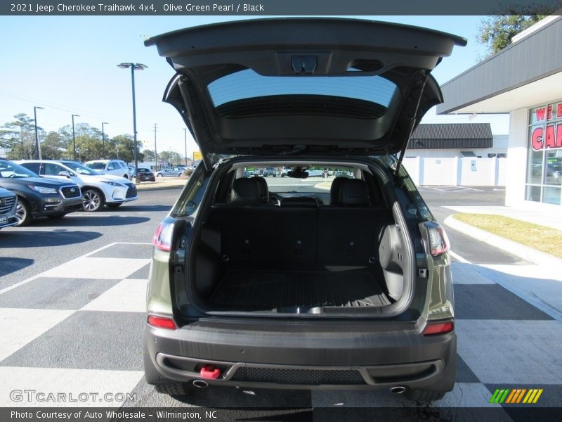 Olive Green Pearl / Black 2021 Jeep Cherokee Traihawk 4x4