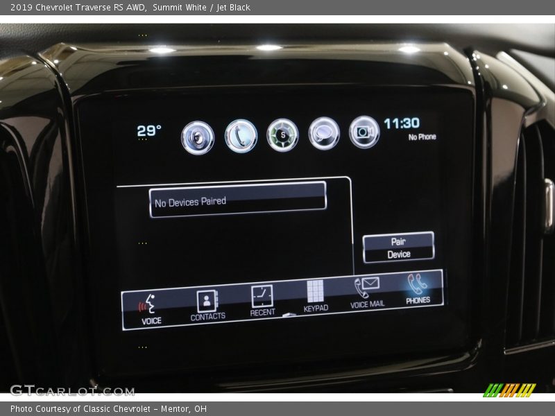 Summit White / Jet Black 2019 Chevrolet Traverse RS AWD