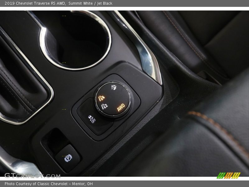 Summit White / Jet Black 2019 Chevrolet Traverse RS AWD