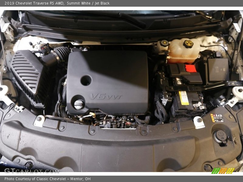 Summit White / Jet Black 2019 Chevrolet Traverse RS AWD