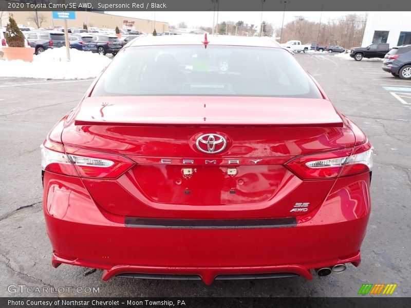 Supersonic Red / Black 2020 Toyota Camry SE AWD
