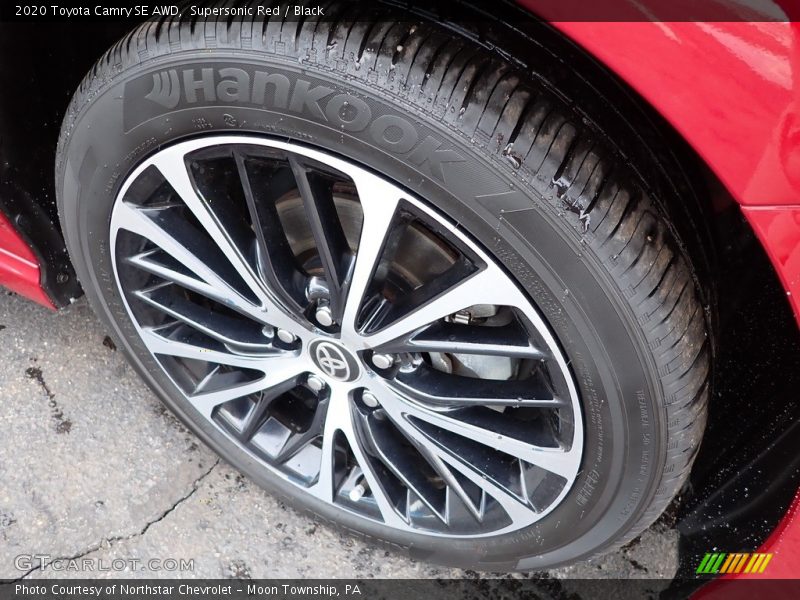  2020 Camry SE AWD Wheel