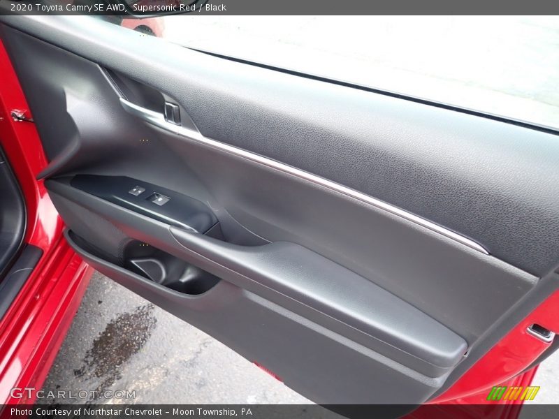 Supersonic Red / Black 2020 Toyota Camry SE AWD