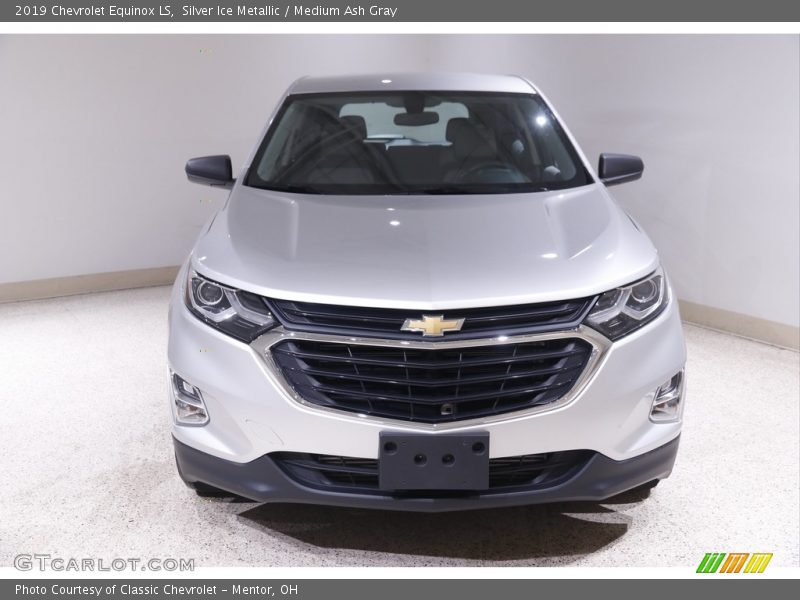 Silver Ice Metallic / Medium Ash Gray 2019 Chevrolet Equinox LS