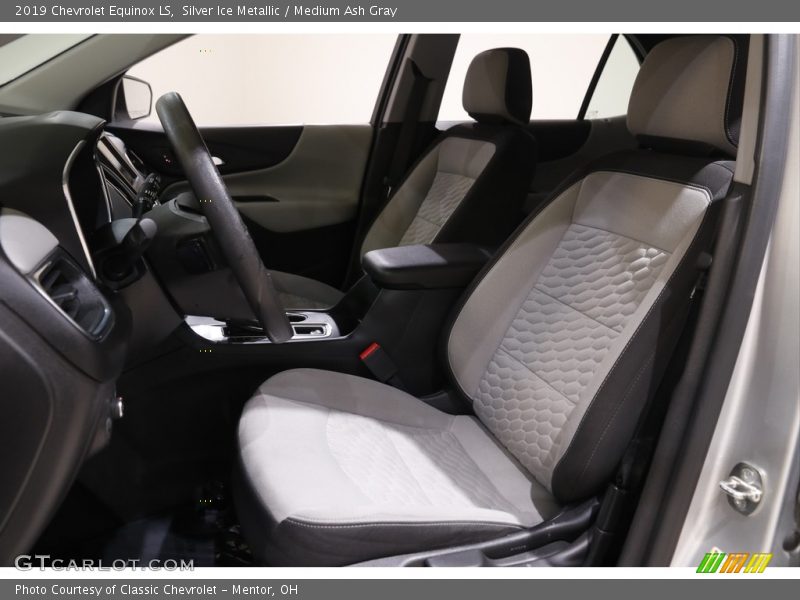 Silver Ice Metallic / Medium Ash Gray 2019 Chevrolet Equinox LS